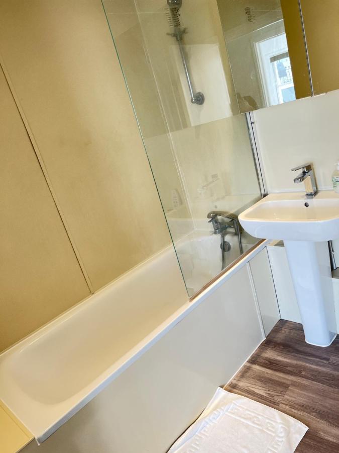 Entire Two Double Bedrooms Flat With River Yare View H6 Great Yarmouth Zewnętrze zdjęcie
